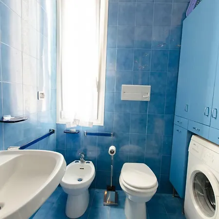 Alex Beach House Apartament *