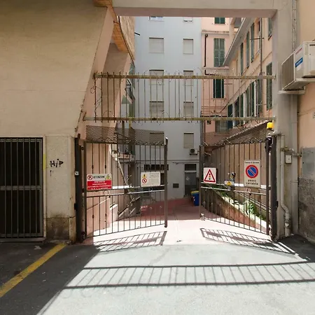 Appartement Alex Beach House *